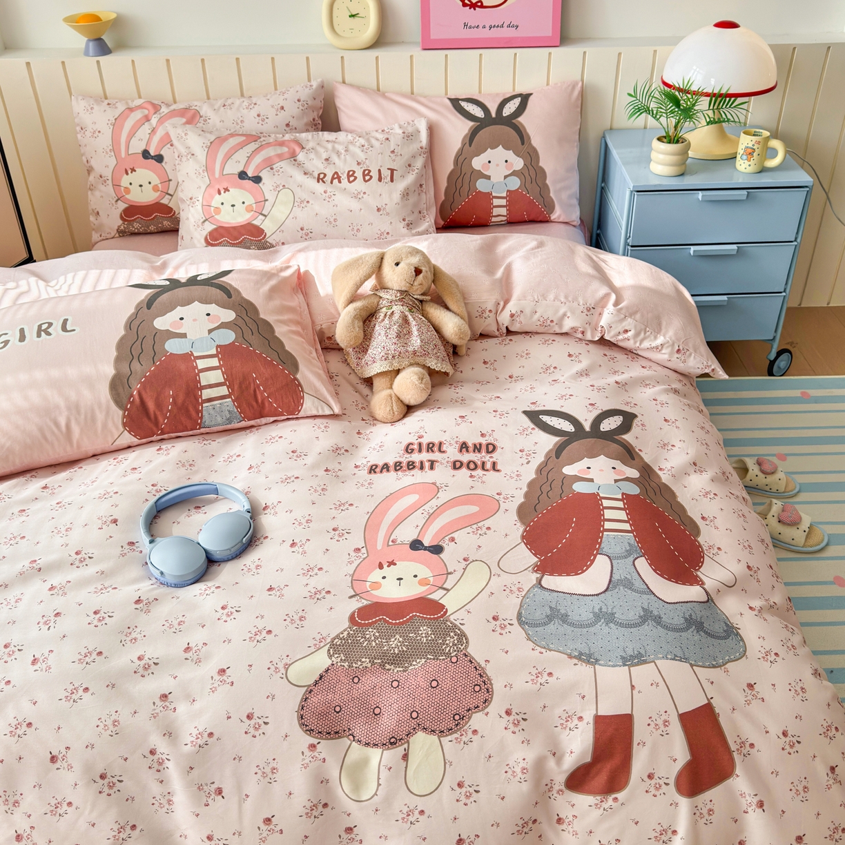 91家纺网 家纺一手货源 找家纺 寐居家纺 2026新款全棉大版数码印花四件套 甜心女孩