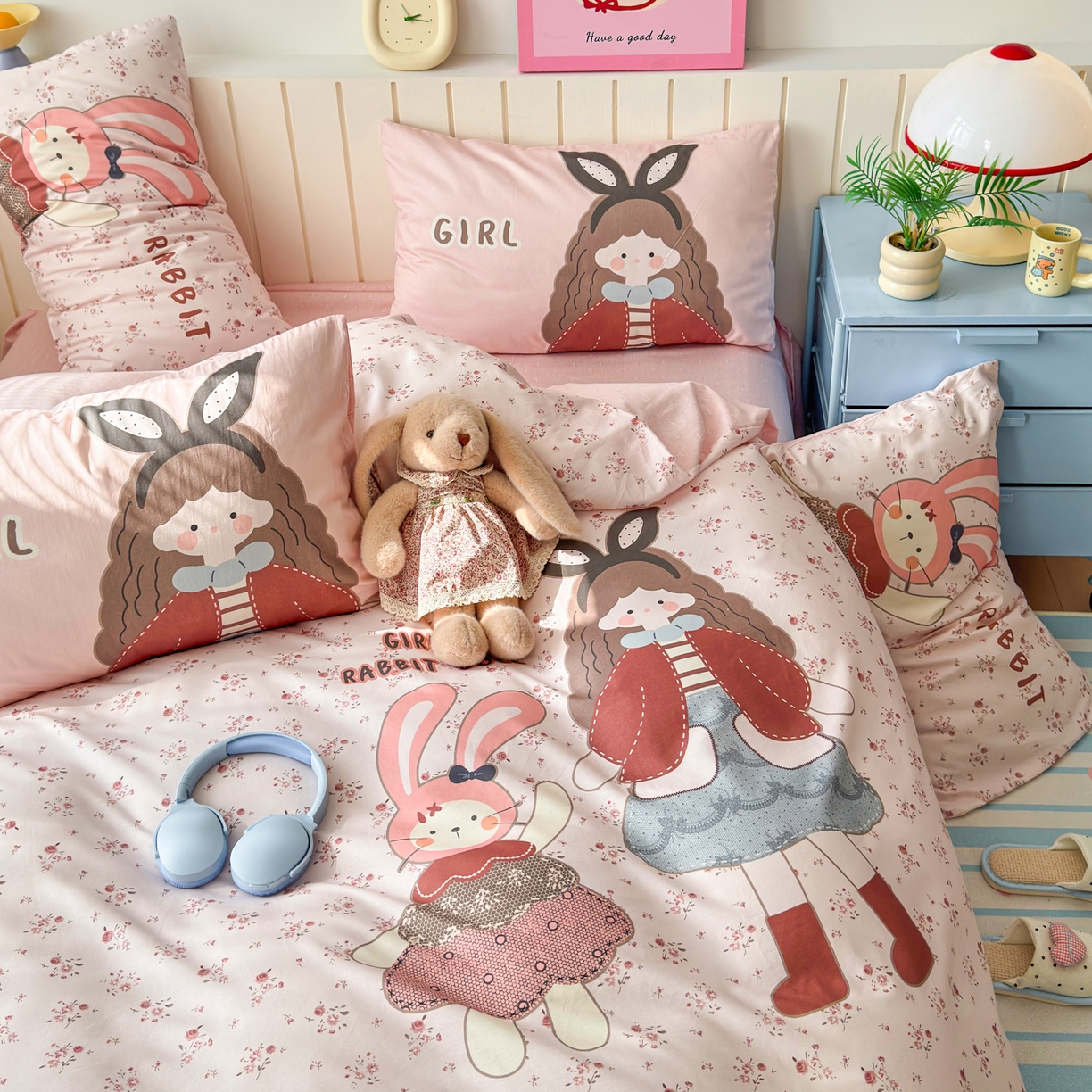 91家纺网 家纺一手货源 找家纺 寐居家纺 2026新款全棉大版数码印花四件套 甜心女孩