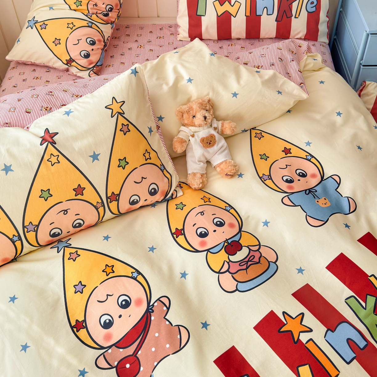 91家纺网 家纺一手货源 找家纺 寐居家纺 2026新款全棉大版数码印花四件套 魔法星人