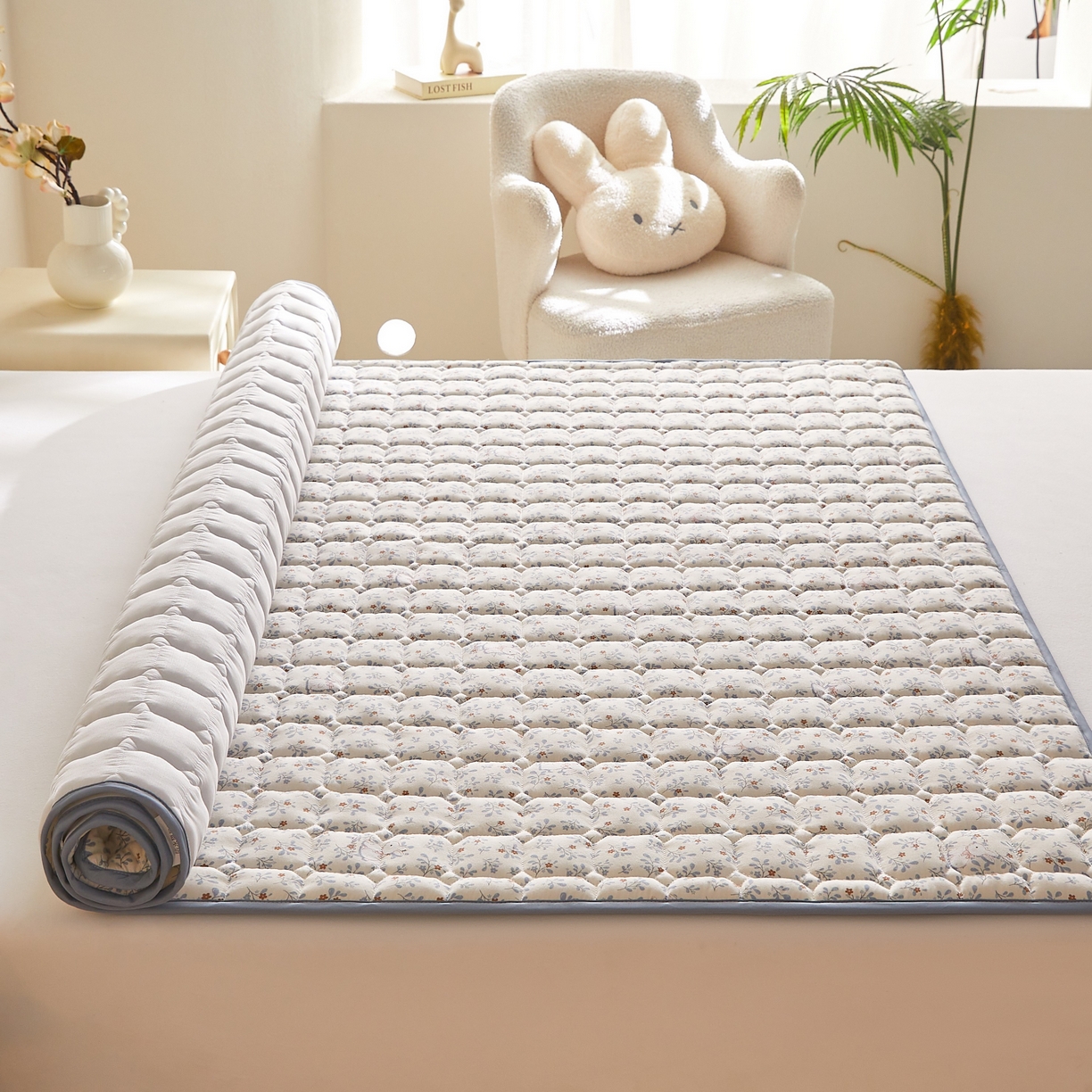 91家纺网 家纺一手货源 找家纺 小桃姐家纺 2026新款四季夹棉防水床护垫 隔脏床垫姨妈垫儿童隔尿垫夹棉枕套 森林舞会