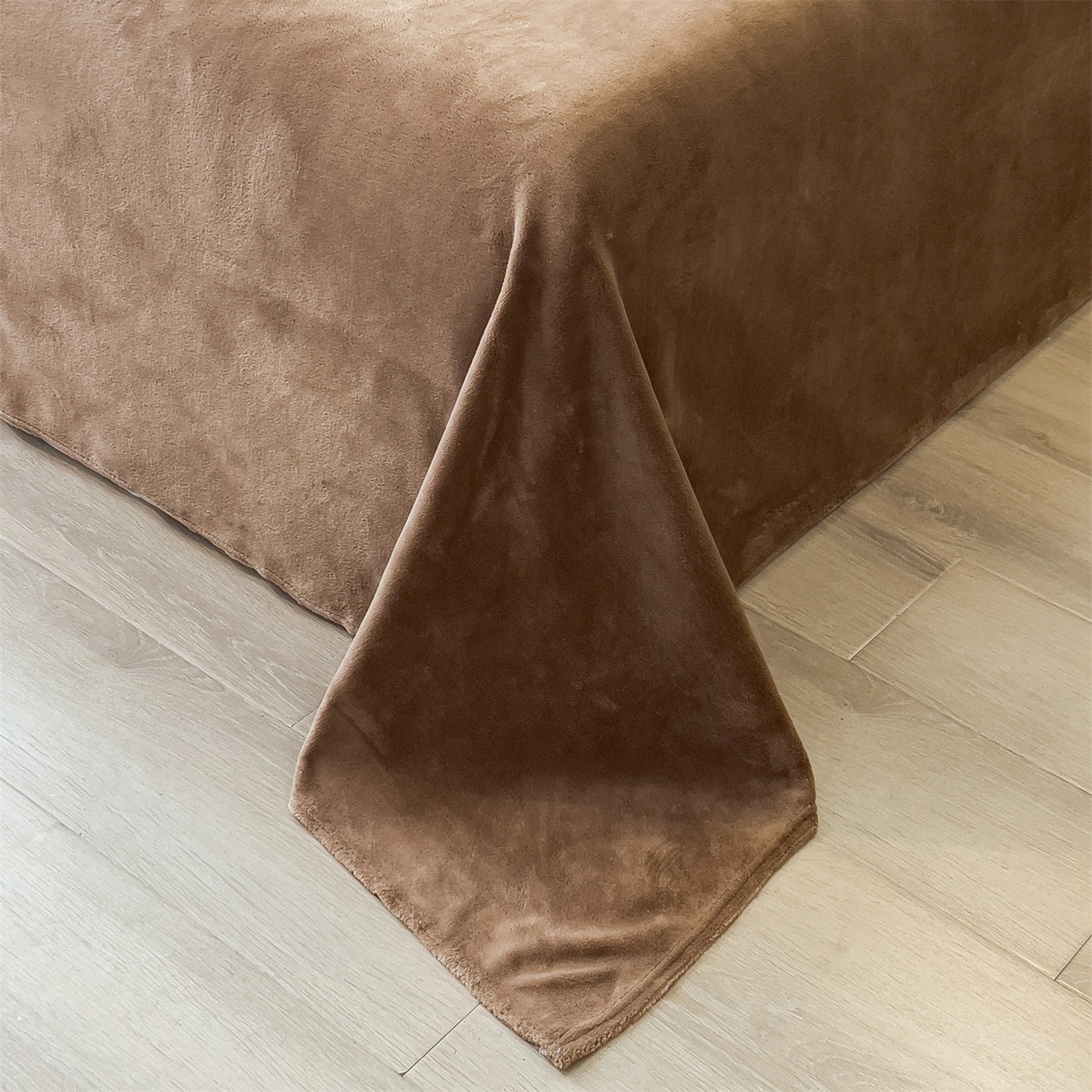 91家纺网 家纺一手货源 找家纺 布凡家居 2026新款A类中古风牛奶绒四件套 绒套件-星梦粉境