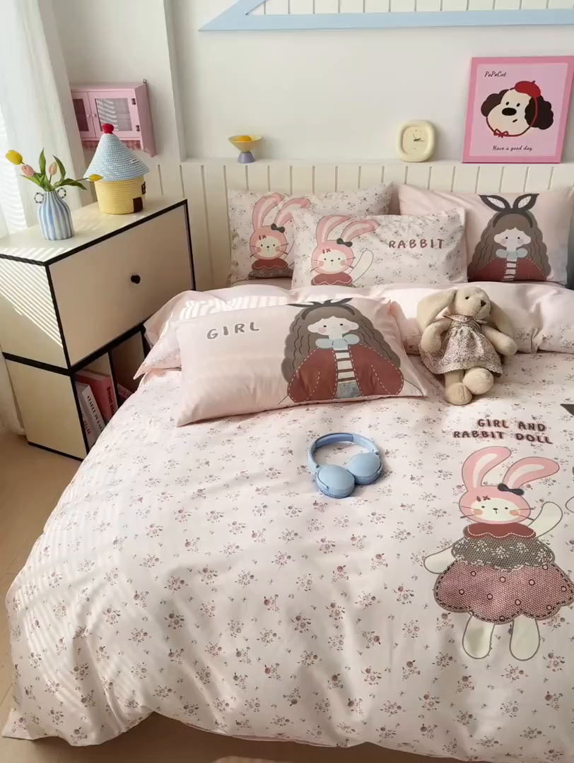 91家纺网 家纺一手货源 找家纺 寐居家纺 2026新款全棉大版数码印花四件套 甜心女孩