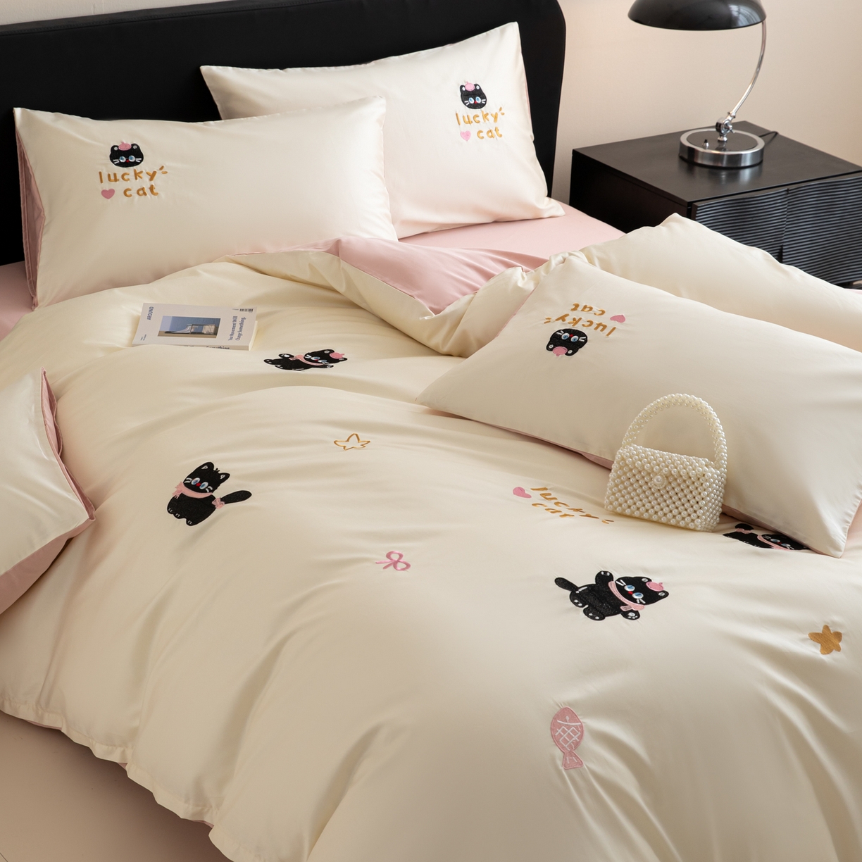 91家纺网 家纺一手货源 找家纺 沐辰 2026新款长绒棉50S纯棉满绣四件套 心爱猫咪