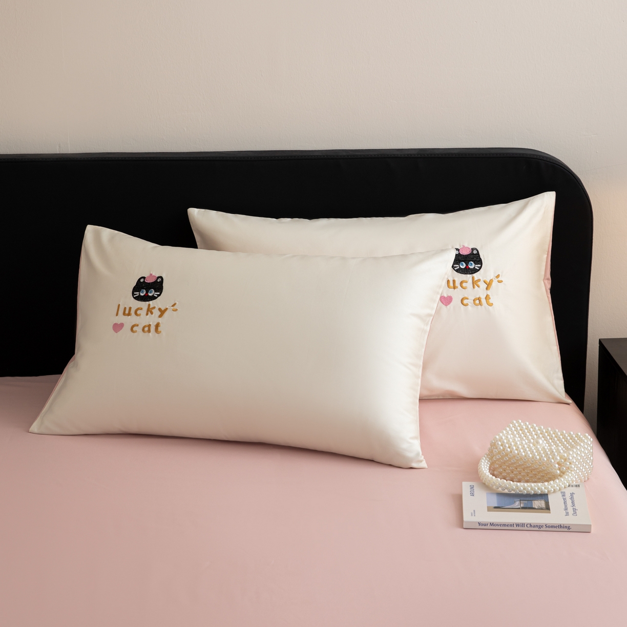 91家纺网 家纺一手货源 找家纺 沐辰 2026新款长绒棉50S纯棉满绣四件套 心爱猫咪