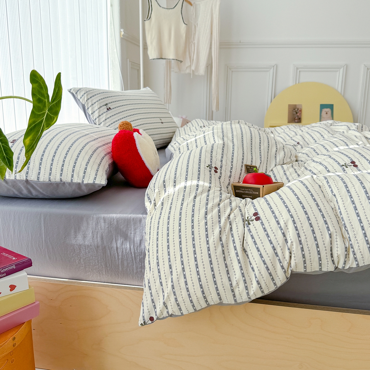 91家纺网 家纺一手货源 找家纺 铺尚美家纺 2026新款春款A类古法水洗仿棉云感棉小布袋四件套 灰条樱桃