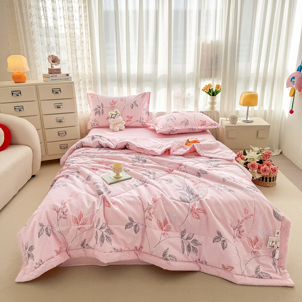 91家纺网 家纺一手货源 找家纺 瑶瑶家居 2026新款A类里外全棉夏凉被四件套-风格一 素色花蔓