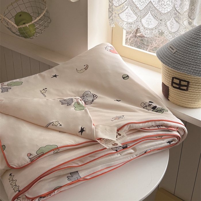 91家纺网 家纺一手货源 找家纺 暖生活 2026新款A类牛奶针织棉夏被被子被芯 月光森林