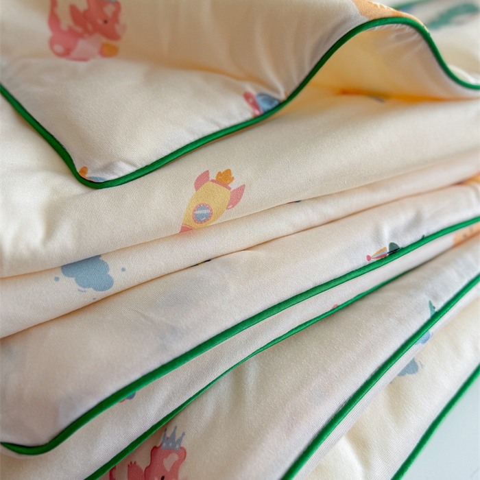 91家纺网 家纺一手货源 找家纺 暖生活 2026新款A类牛奶针织棉夏被被子被芯 宇宙恐龙