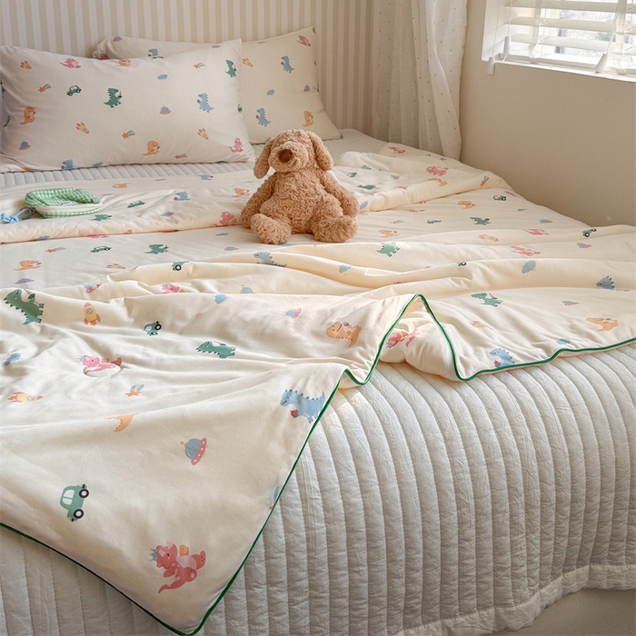 91家纺网 家纺一手货源 找家纺 暖生活 2026新款A类牛奶针织棉夏被被子被芯 宇宙恐龙