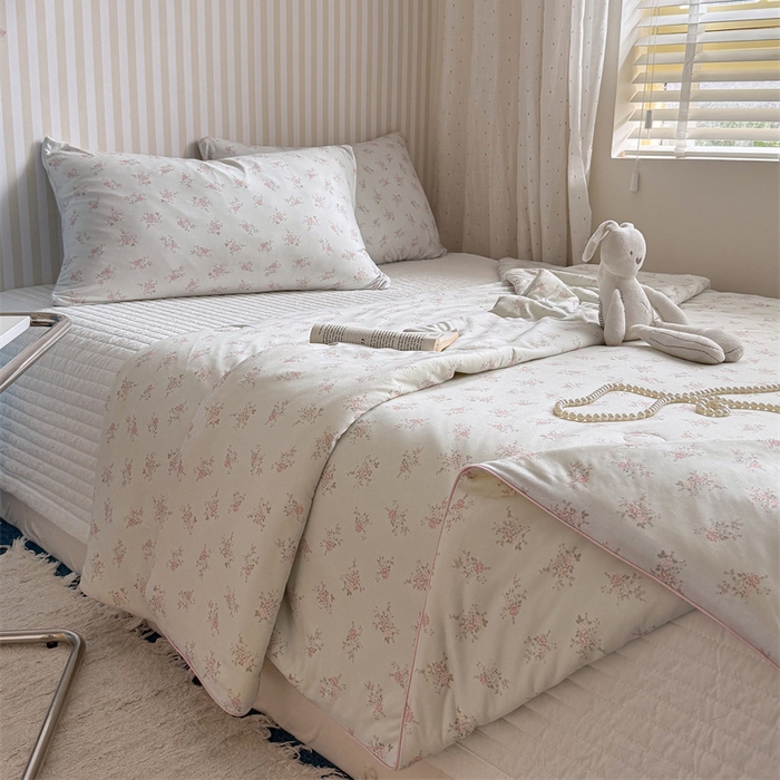 91家纺网 家纺一手货源 找家纺 暖生活 2026新款A类牛奶针织棉夏被被子被芯 花信驿