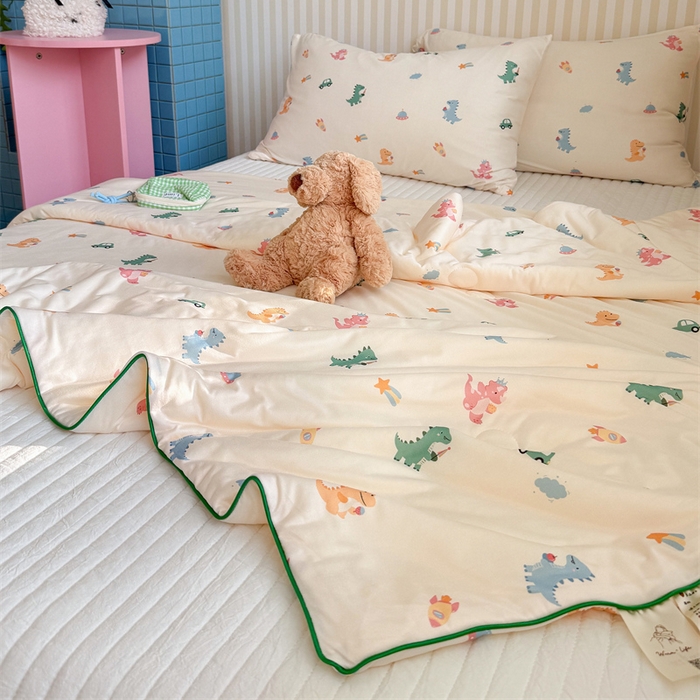 91家纺网 家纺一手货源 找家纺 暖生活 2026新款A类牛奶针织棉夏被被子被芯 宇宙恐龙