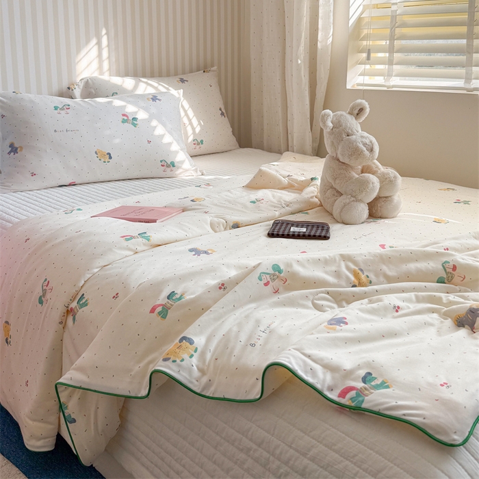 91家纺网 家纺一手货源 找家纺 暖生活 2026新款A类牛奶针织棉夏被被子被芯 缤纷小马