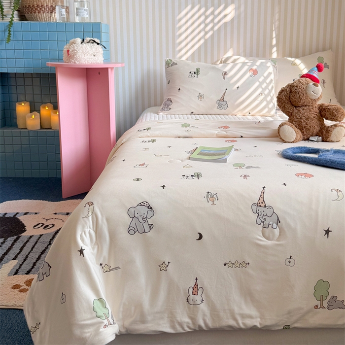 91家纺网 家纺一手货源 找家纺 暖生活 2026新款A类牛奶针织棉夏被被子被芯 月光森林