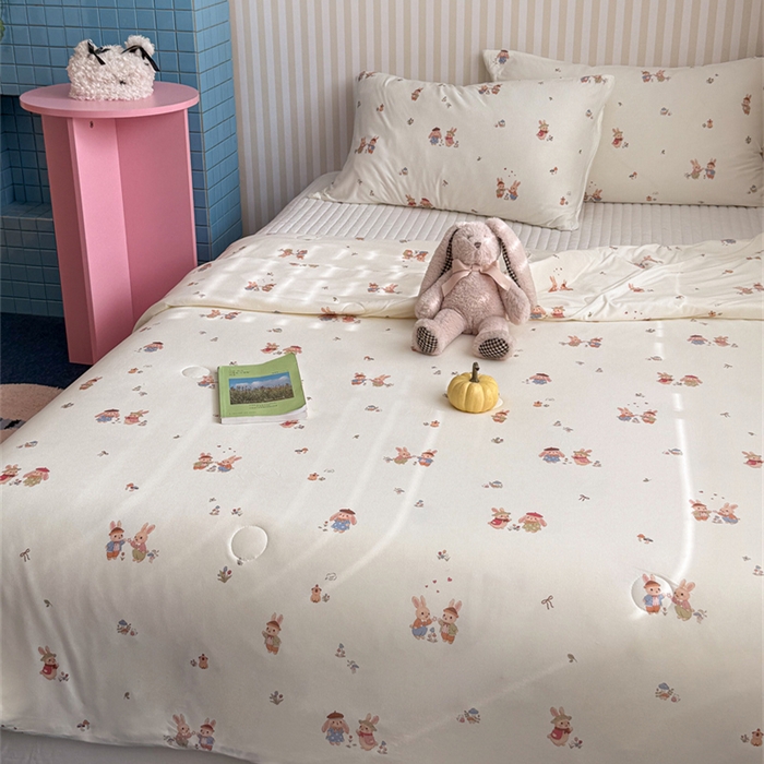 91家纺网 家纺一手货源 找家纺 暖生活 2026新款A类牛奶针织棉夏被被子被芯 两只兔子