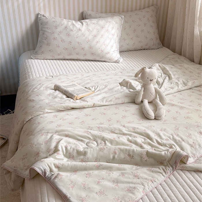 91家纺网 家纺一手货源 找家纺 暖生活 2026新款A类牛奶针织棉夏被被子被芯 花信驿