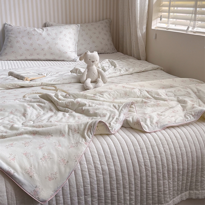 91家纺网 家纺一手货源 找家纺 暖生活 2026新款A类牛奶针织棉夏被被子被芯 花信驿