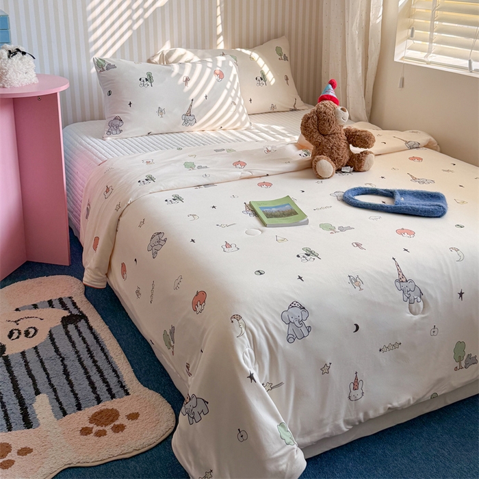 91家纺网 家纺一手货源 找家纺 暖生活 2026新款A类牛奶针织棉夏被被子被芯 月光森林