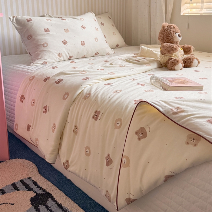 91家纺网 家纺一手货源 找家纺 暖生活 2026新款A类牛奶针织棉夏被被子被芯 巧克力熊