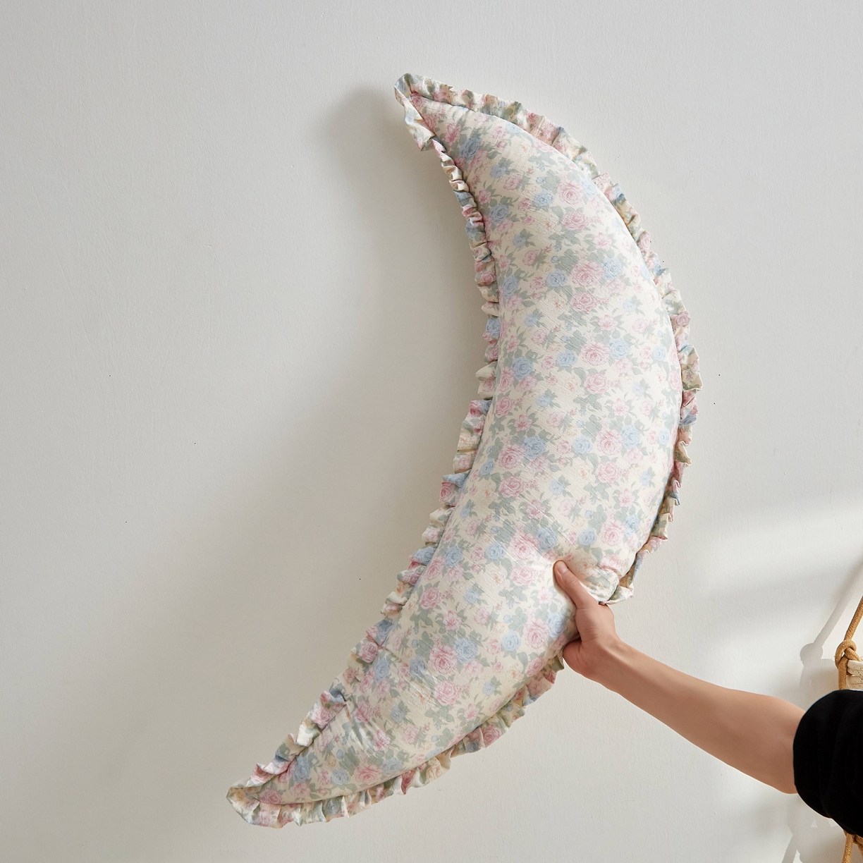 91家纺网 家纺一手货源 找家纺 小桃姐家纺 2026新款可拆洗多功能舒睡月亮抱抱枕夹腿抱枕孕妇枕新生儿安抚枕头 白月光