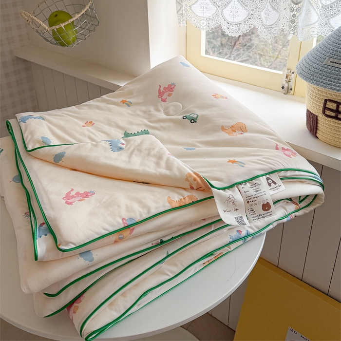 91家纺网 家纺一手货源 找家纺 暖生活 2026新款A类牛奶针织棉夏被被子被芯 宇宙恐龙