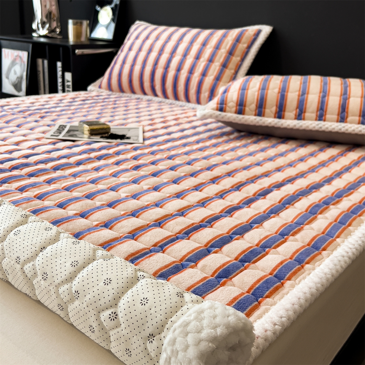 91家纺网 家纺一手货源 找家纺 布凡家居 2026新款A类230克高克重牛奶绒床褥 彩虹条纹