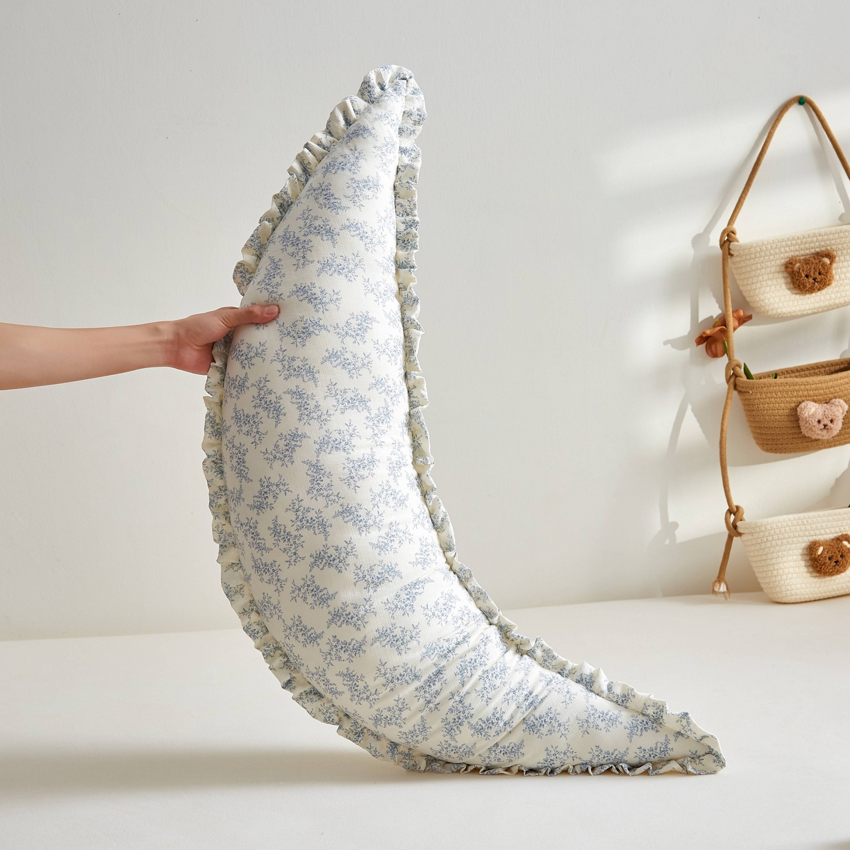 91家纺网 家纺一手货源 找家纺 小桃姐家纺 2026新款可拆洗多功能舒睡月亮抱抱枕夹腿抱枕孕妇枕新生儿安抚枕头 蓝色意境