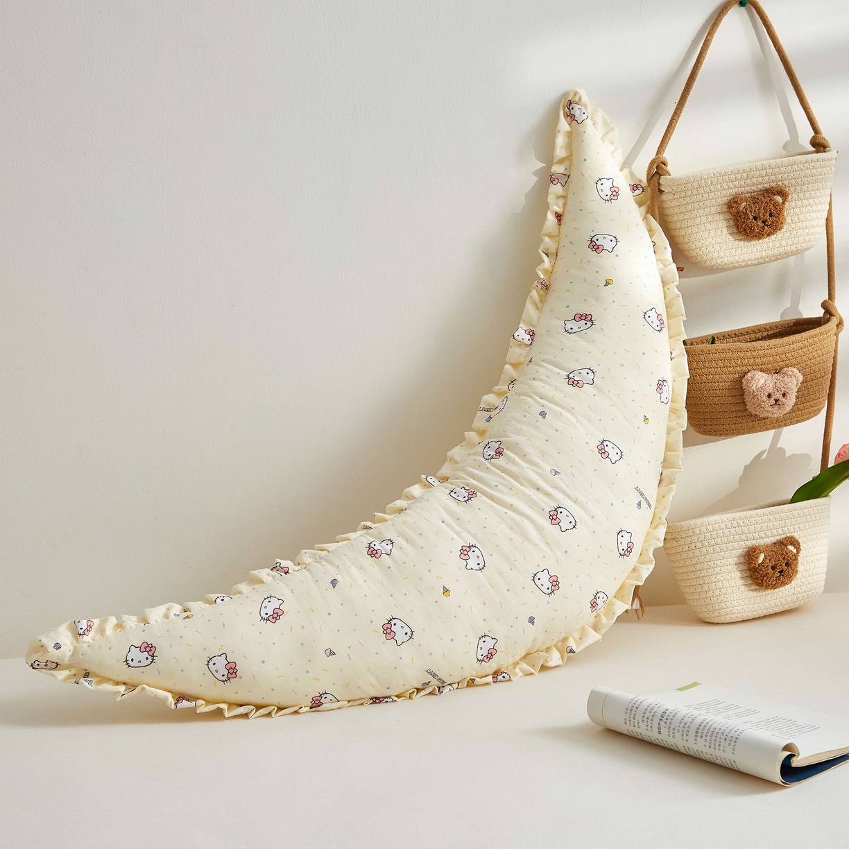 91家纺网 家纺一手货源 找家纺 小桃姐家纺 2026新款可拆洗多功能舒睡月亮抱抱枕夹腿抱枕孕妇枕新生儿安抚枕头 奶酪Kitty