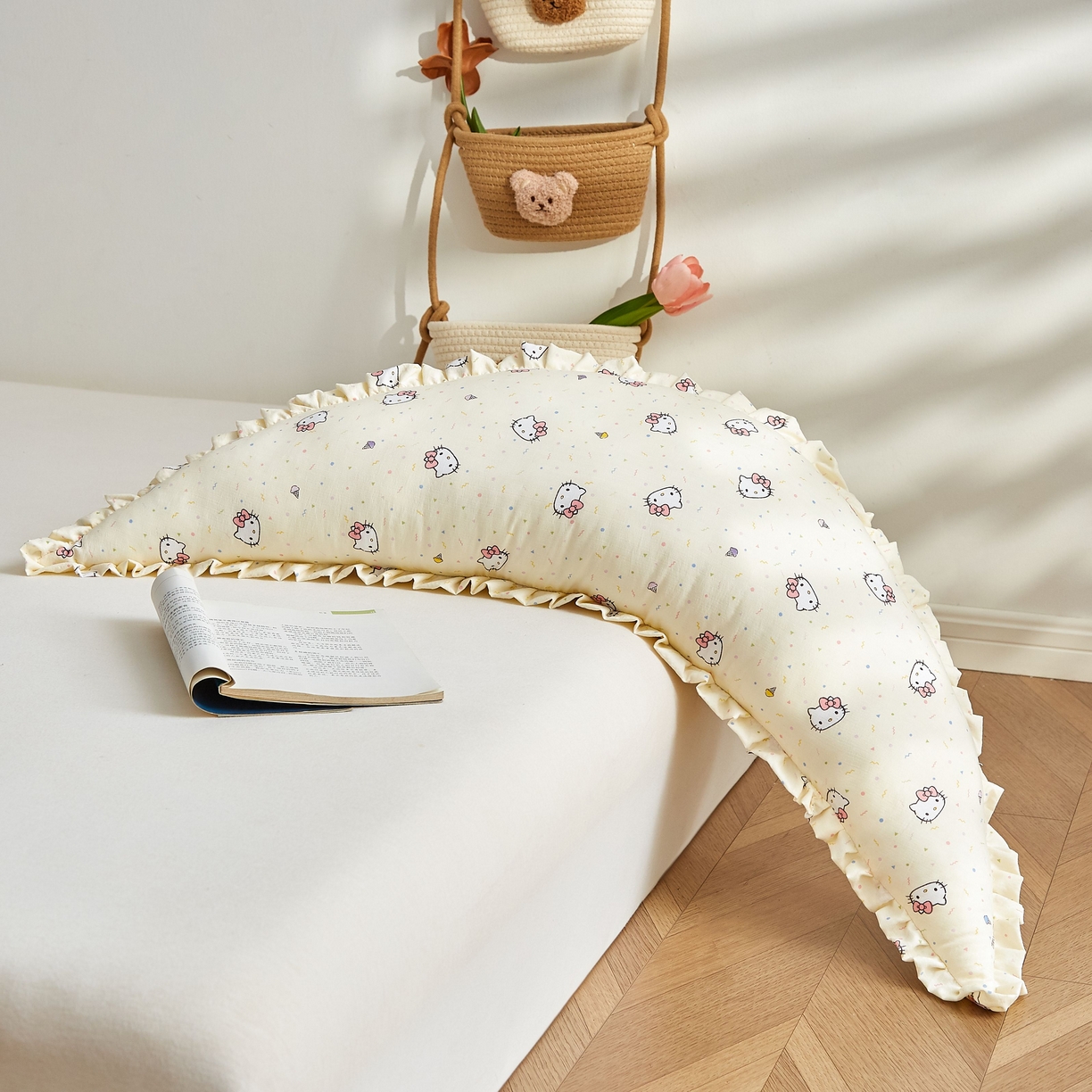 91家纺网 家纺一手货源 找家纺 小桃姐家纺 2026新款可拆洗多功能舒睡月亮抱抱枕夹腿抱枕孕妇枕新生儿安抚枕头 奶酪Kitty