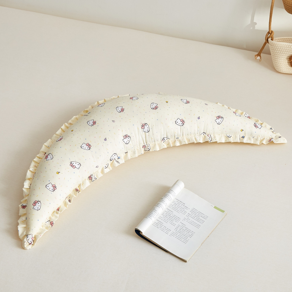 91家纺网 家纺一手货源 找家纺 小桃姐家纺 2026新款可拆洗多功能舒睡月亮抱抱枕夹腿抱枕孕妇枕新生儿安抚枕头 奶酪Kitty