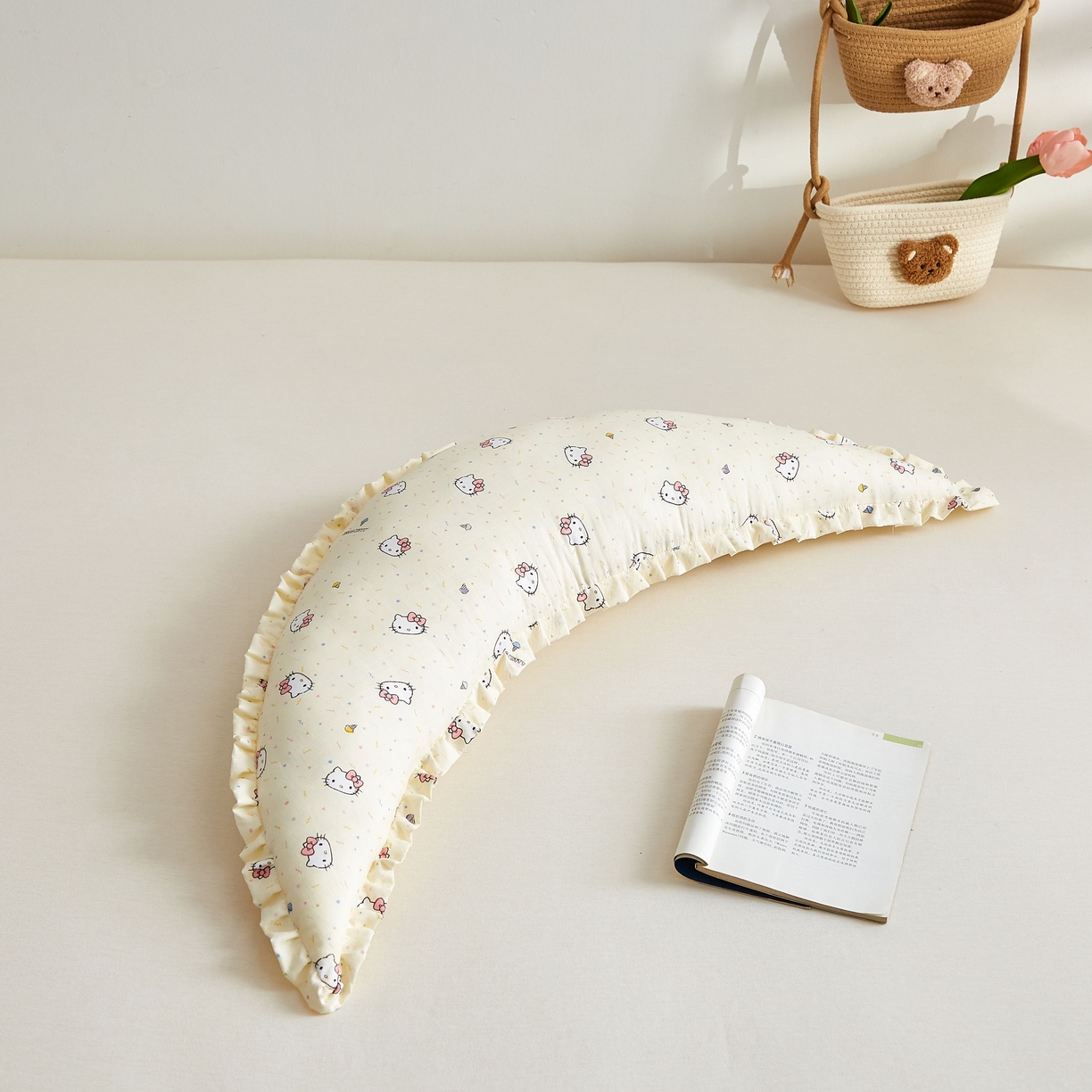 91家纺网 家纺一手货源 找家纺 小桃姐家纺 2026新款可拆洗多功能舒睡月亮抱抱枕夹腿抱枕孕妇枕新生儿安抚枕头 奶酪Kitty