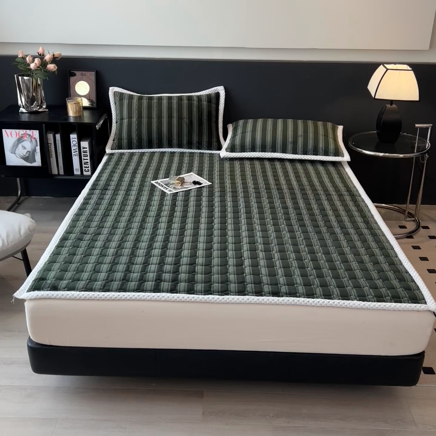 91家纺网 家纺一手货源 找家纺 布凡家居 2026新款A类230克高克重牛奶绒床褥 墨绿格