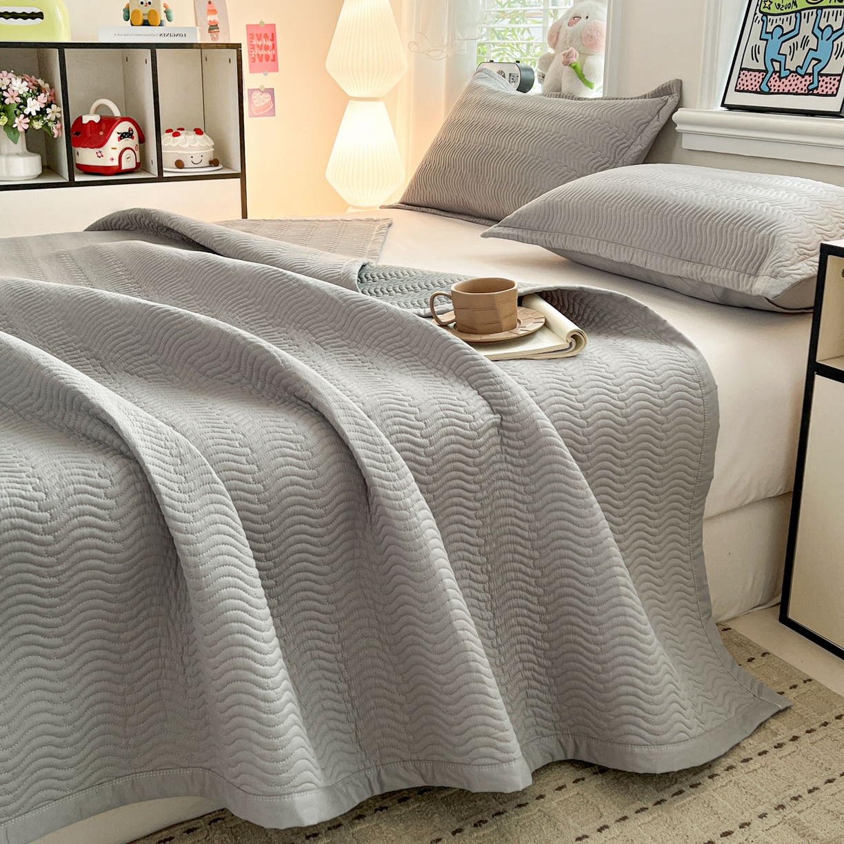 91家纺网 家纺一手货源 找家纺 （总）梦精灵家纺 2026新款纯色全棉床盖单件纯棉绗缝夹棉床单 四季通用榻榻米防滑学生宿舍单人床盖枕套