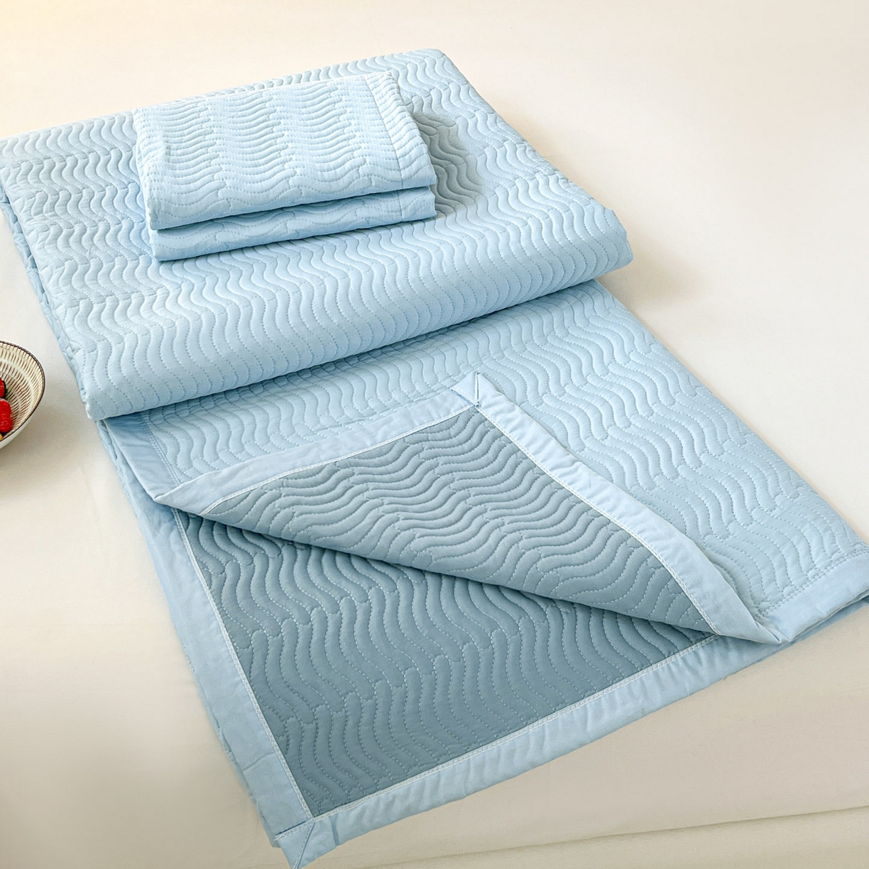 91家纺网 家纺一手货源 找家纺 梦精灵家纺 2026新款纯色全棉床盖单件纯棉绗缝夹棉床单 四季通用榻榻米防滑学生宿舍单人床盖枕套 素境-蓝