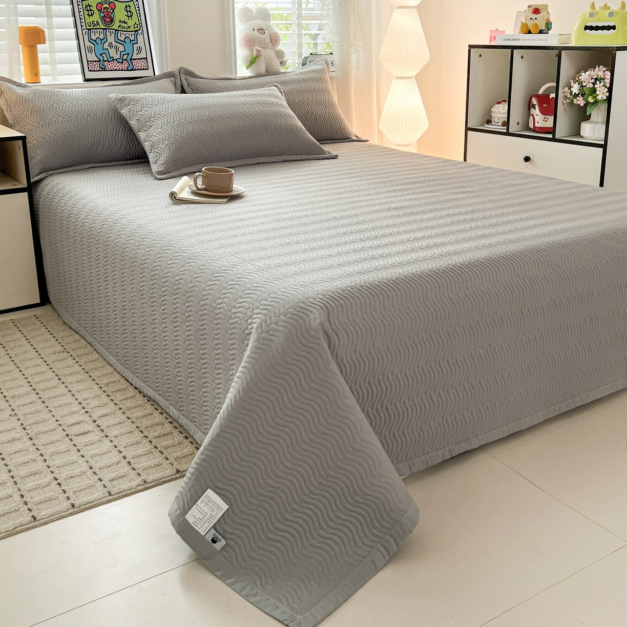 91家纺网 家纺一手货源 找家纺 梦精灵家纺 2026新款纯色全棉床盖单件纯棉绗缝夹棉床单 四季通用榻榻米防滑学生宿舍单人床盖枕套 素境-灰