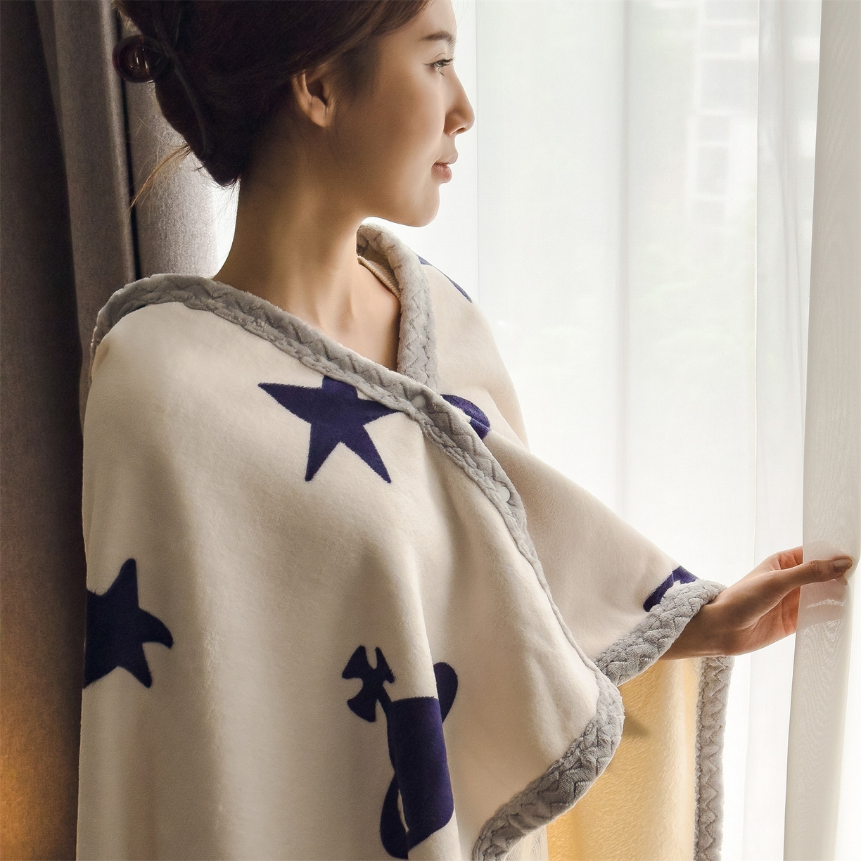 91家纺网 家纺一手货源 找家纺 布凡家居 2026新款多功能中古无印风牛奶绒披肩毯毯子毛毯 星轨漫眠