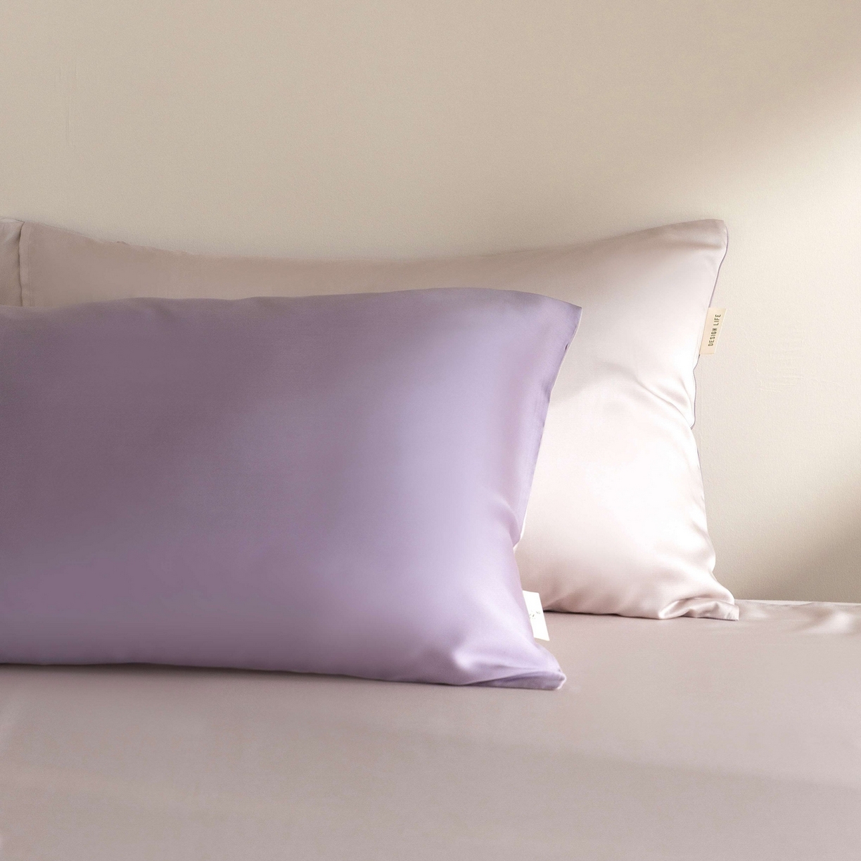 91家纺网 家纺一手货源 找家纺 佳汐蓝家纺 2026新款60s莱赛尔天丝四件套丝颜悦色系列 丁香紫