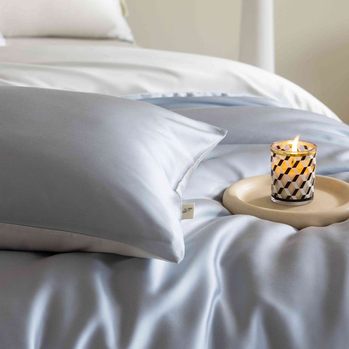 91家纺网 家纺一手货源 找家纺 佳汐蓝家纺 2026新款60s莱赛尔天丝四件套丝颜悦色系列 灵境兰