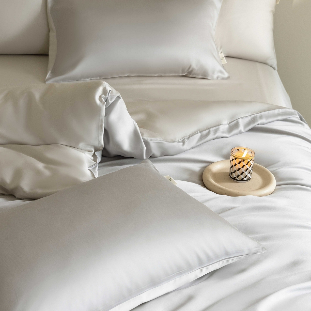 91家纺网 家纺一手货源 找家纺 佳汐蓝家纺 2026新款60s莱赛尔天丝四件套丝颜悦色系列 水晶灰