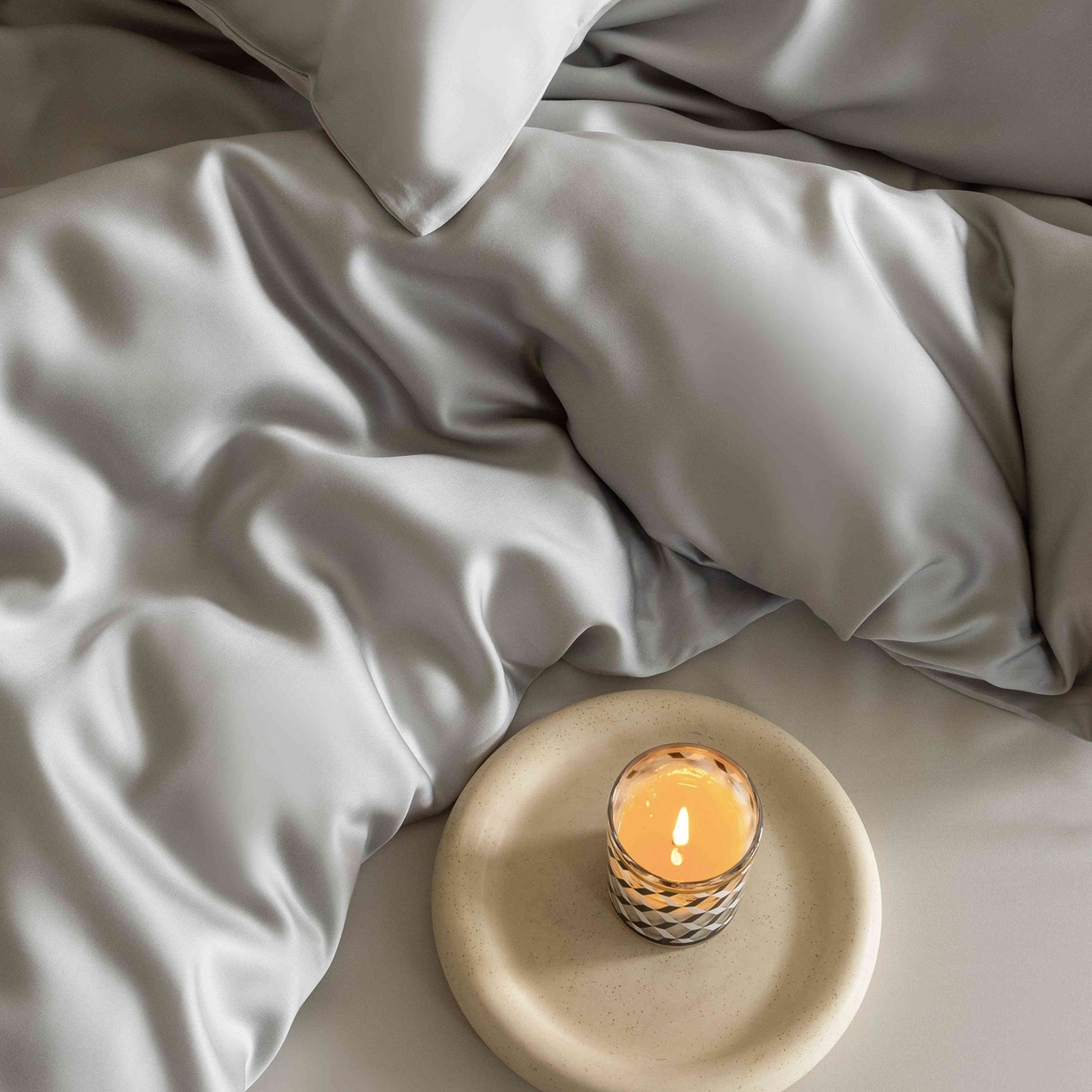 91家纺网 家纺一手货源 找家纺 佳汐蓝家纺 2026新款60s莱赛尔天丝四件套丝颜悦色系列 水晶灰