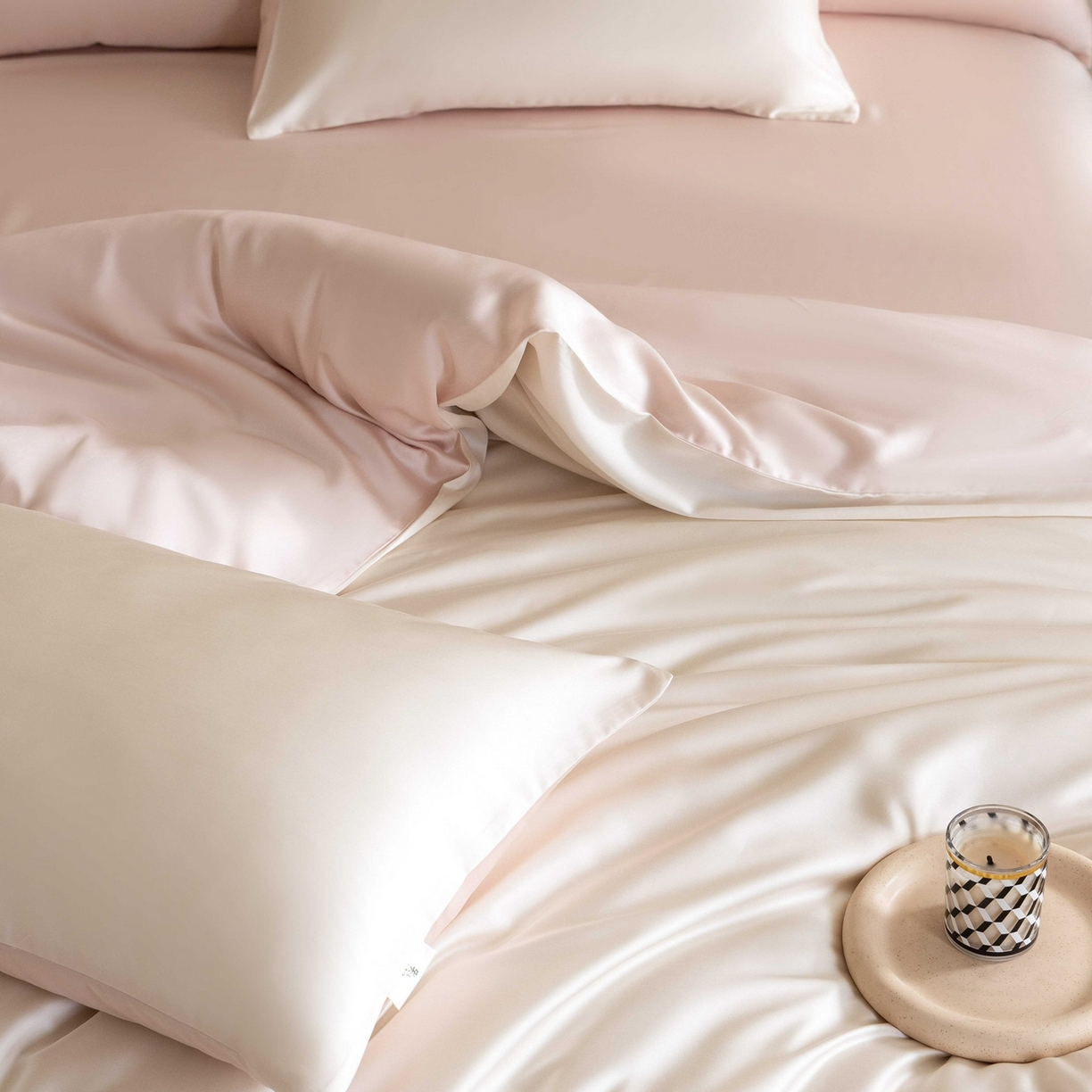 91家纺网 家纺一手货源 找家纺 佳汐蓝家纺 2026新款60s莱赛尔天丝四件套丝颜悦色系列 杏云粉