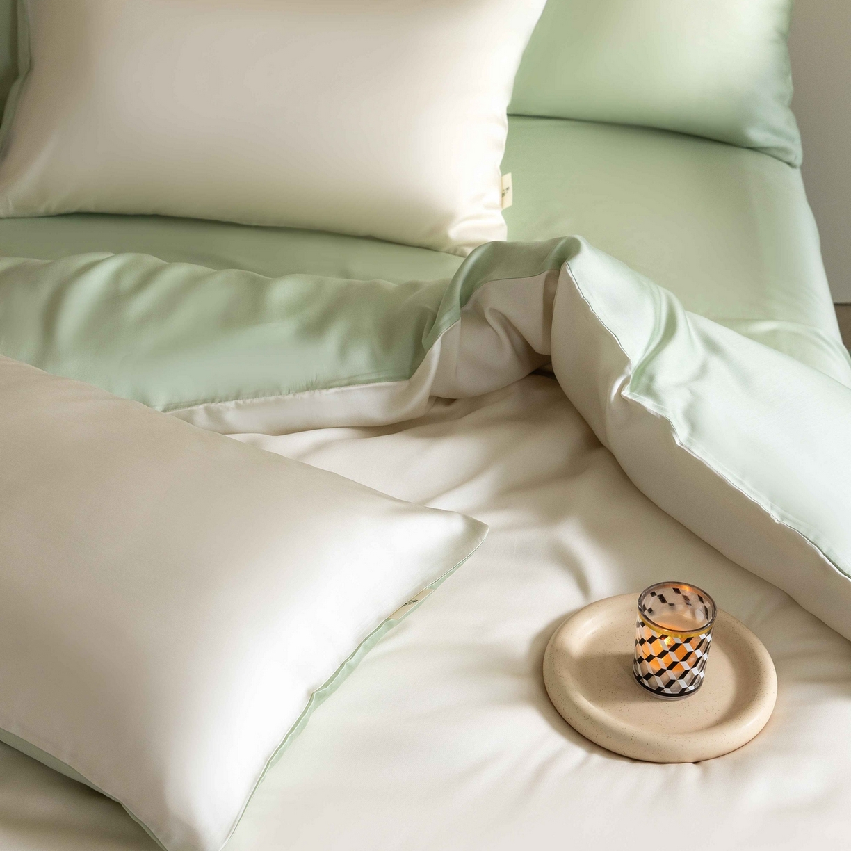 91家纺网 家纺一手货源 找家纺 佳汐蓝家纺 2026新款60s莱赛尔天丝四件套丝颜悦色系列 杏云绿