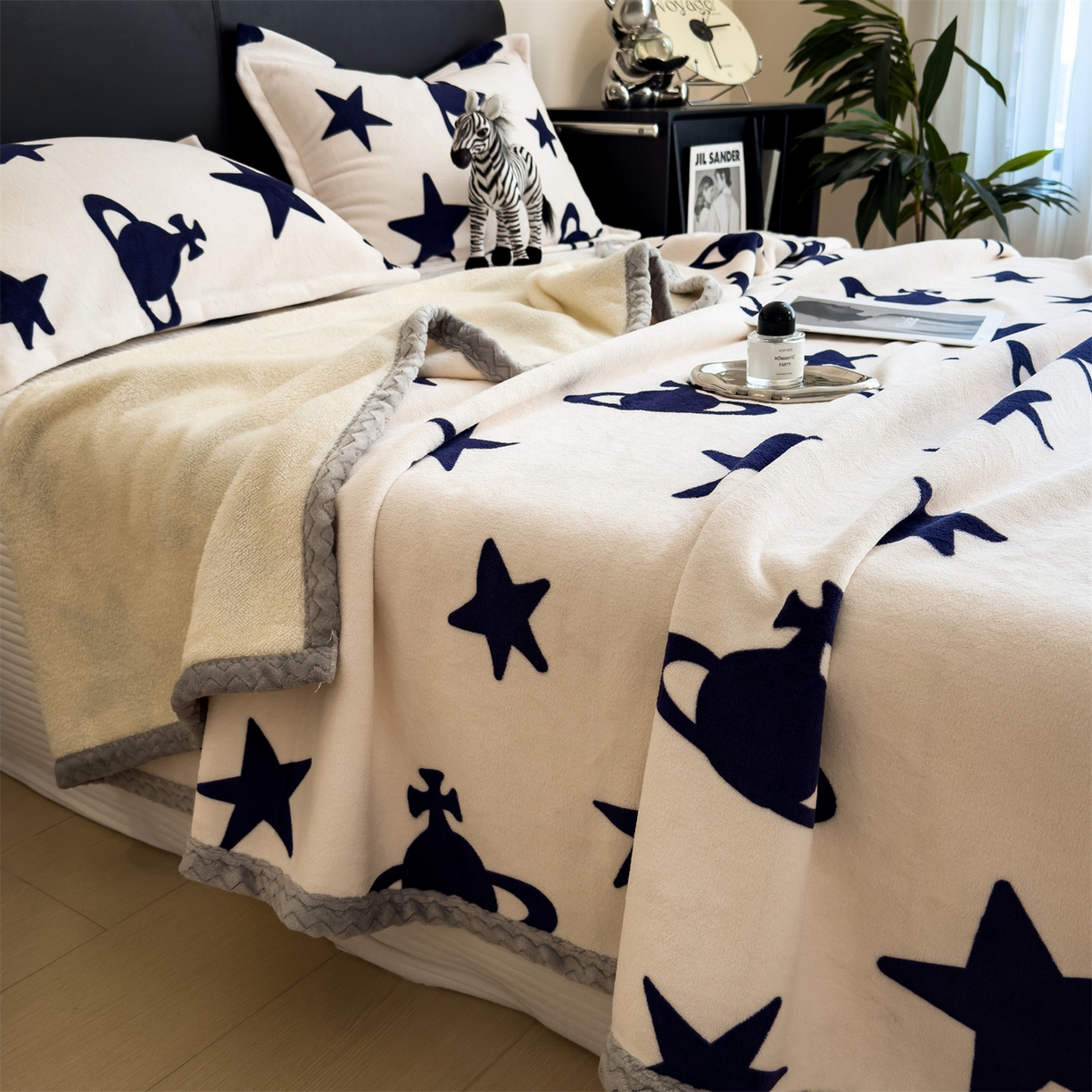 91家纺网 家纺一手货源 找家纺 （总）布凡家居 2026新款中古无印风230克牛奶绒复合毛毯毯子