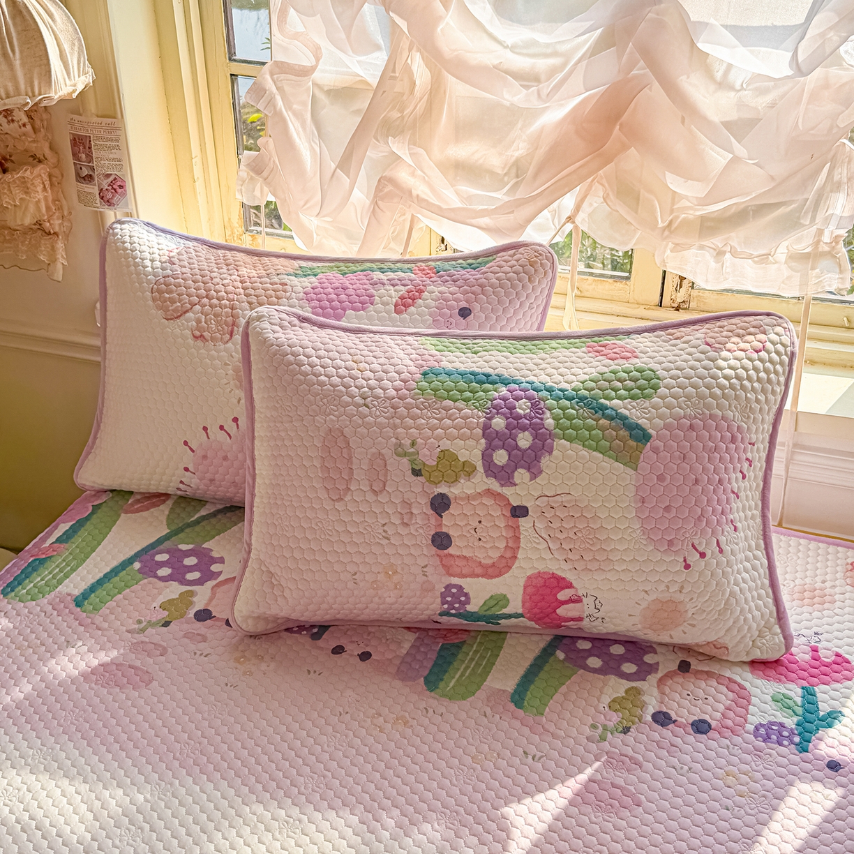 91家纺网 家纺一手货源 找家纺 丫丫家纺 2026新款金豆豆床盖A类针织棉印花大版卡通床盖三四件套 花仙子