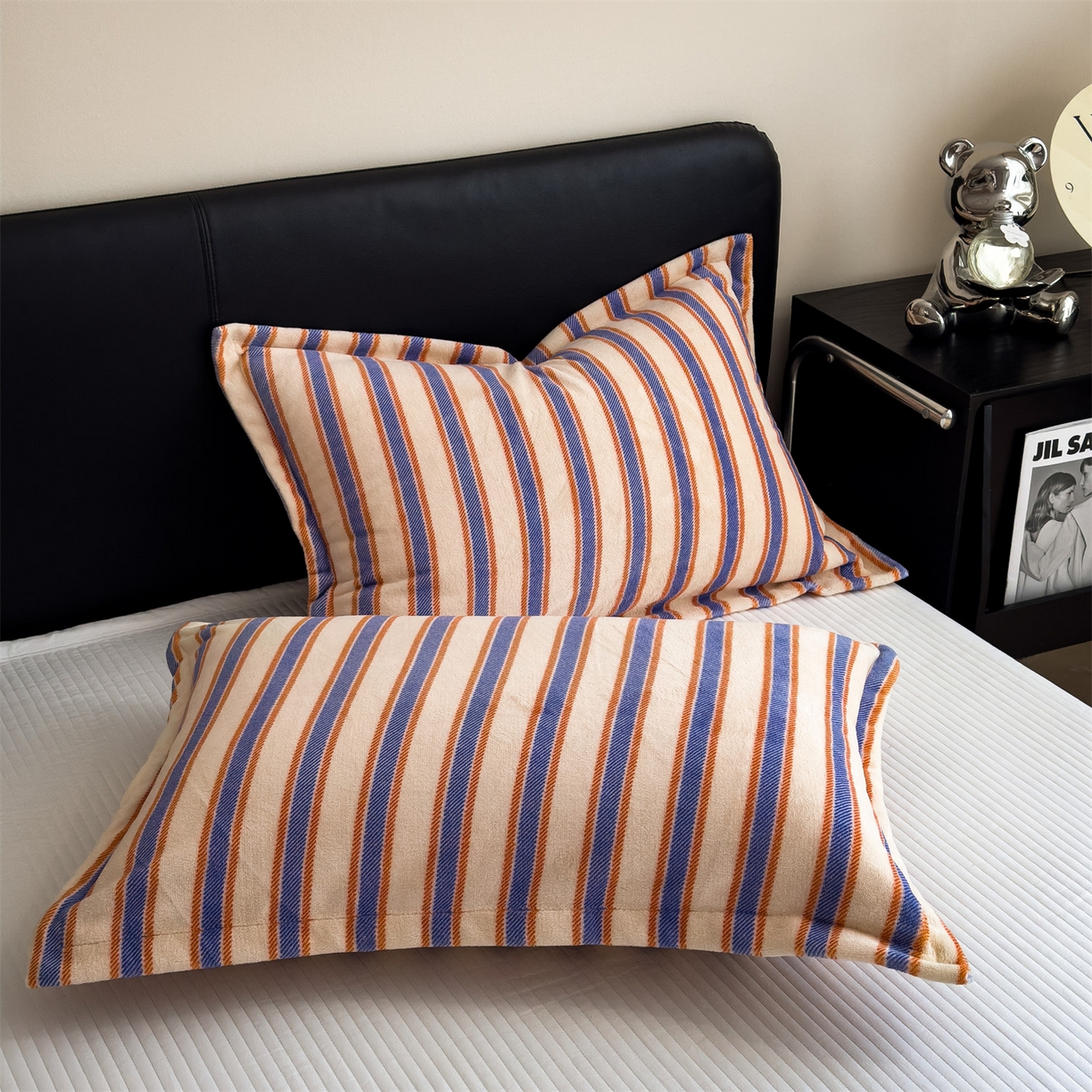 91家纺网 家纺一手货源 找家纺 布凡家居 2026新款中古无印风230克牛奶绒复合毛毯毯子 暖橙条纹