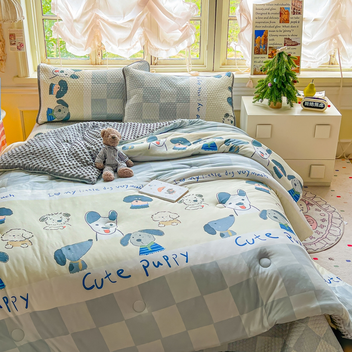 91家纺网 家纺一手货源 找家纺 丫丫家纺 2026新款金豆豆床盖A类针织棉印花大版卡通床盖三四件套 旺旺人生