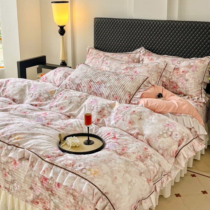 91家纺网 家纺一手货源 找家纺 （总）胜权家纺 2026新款A类全棉法式13372数码印花夹棉床盖四件套系列