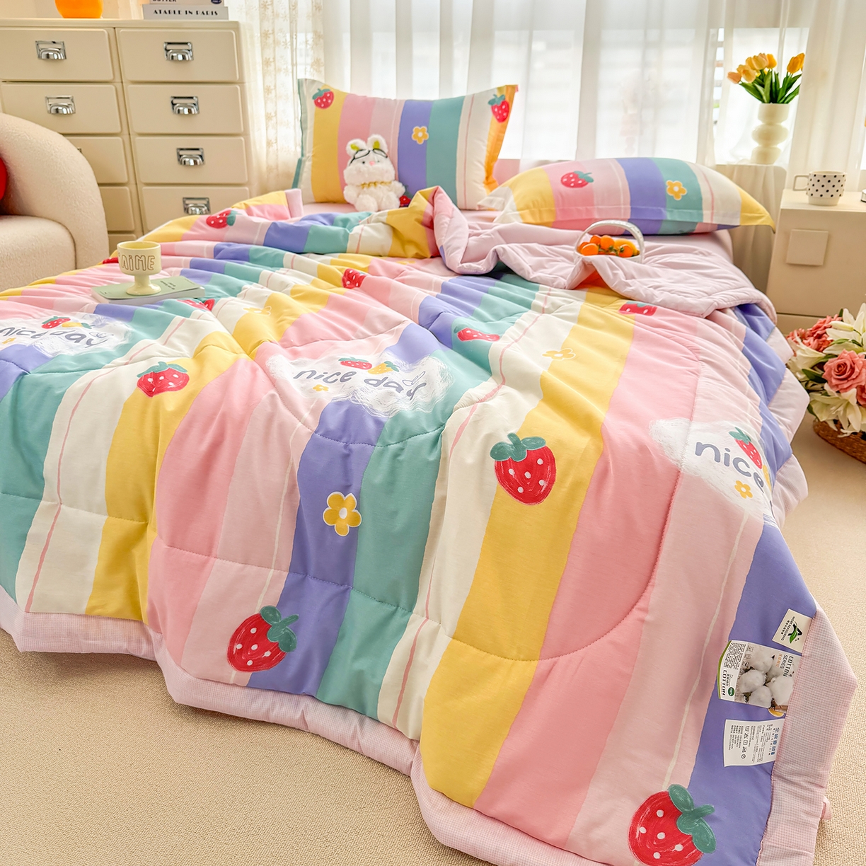 91家纺网 家纺一手货源 找家纺 瑶瑶家居 2026新款A类里外全棉夏凉被四件套-风格三 草莓甜心