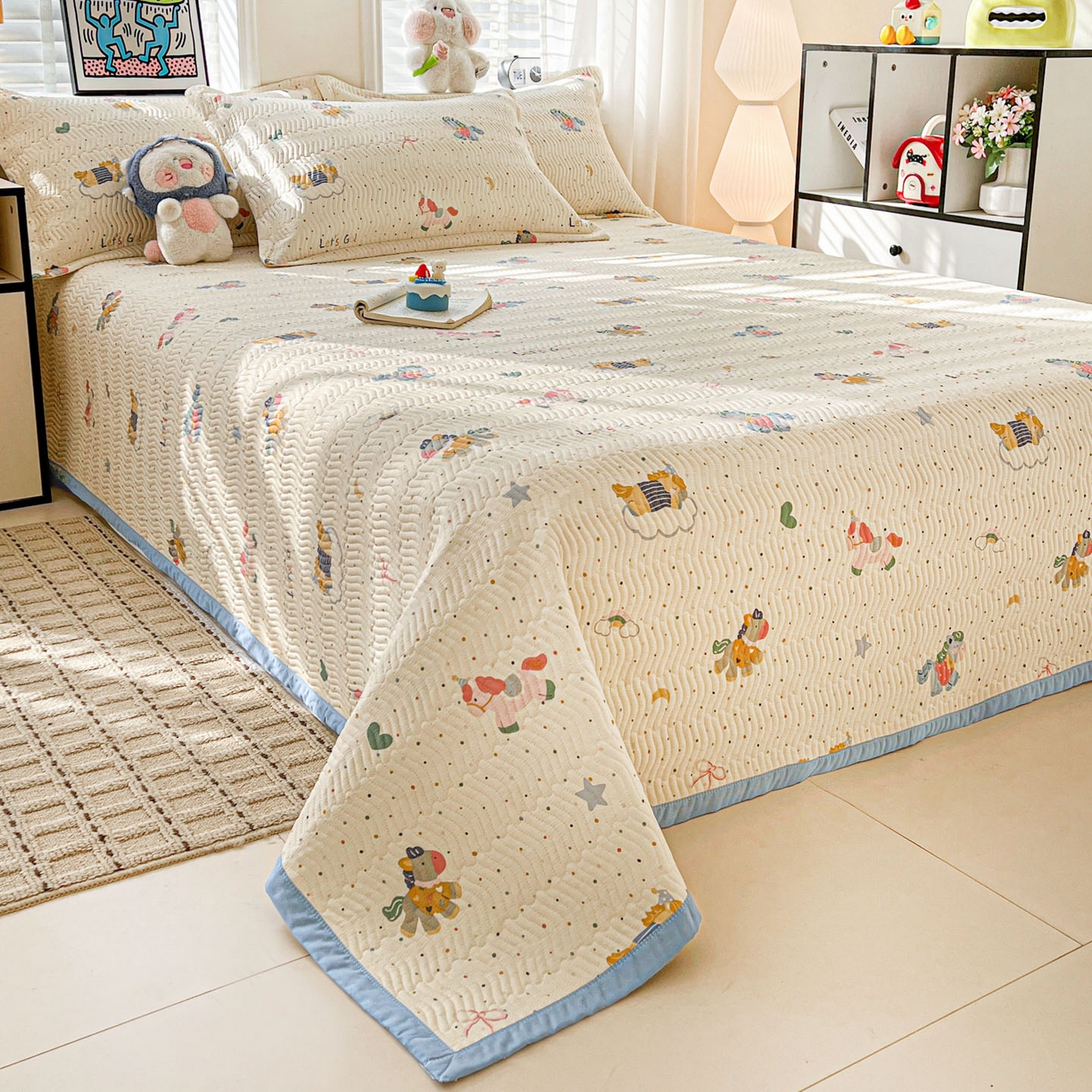 91家纺网 家纺一手货源 找家纺 梦精灵家纺 2026新款纯棉床盖单件全棉绗缝夹棉床单 四季通用榻榻米防滑学生宿舍单人被套枕套 彩虹木马