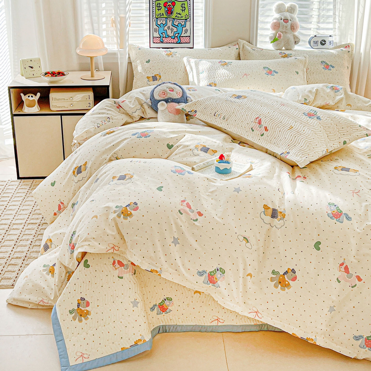 91家纺网 家纺一手货源 找家纺 梦精灵家纺 2026新款纯棉床盖单件全棉绗缝夹棉床单 四季通用榻榻米防滑学生宿舍单人被套枕套 彩虹木马