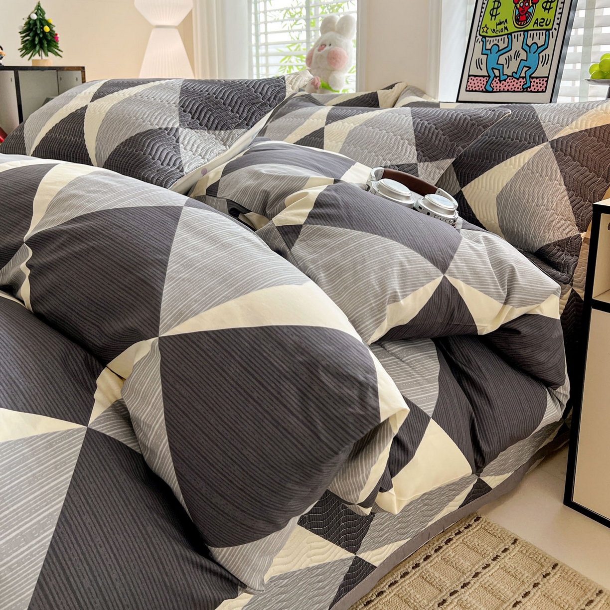 91家纺网 家纺一手货源 找家纺 梦精灵家纺 2026新款纯棉床盖单件全棉绗缝夹棉床单 四季通用榻榻米防滑学生宿舍单人被套枕套 都市英伦